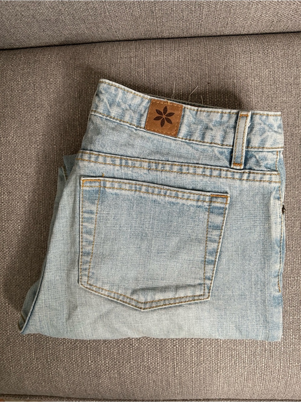 Vintage So Real So Right Raw Hem light blue washed denim
